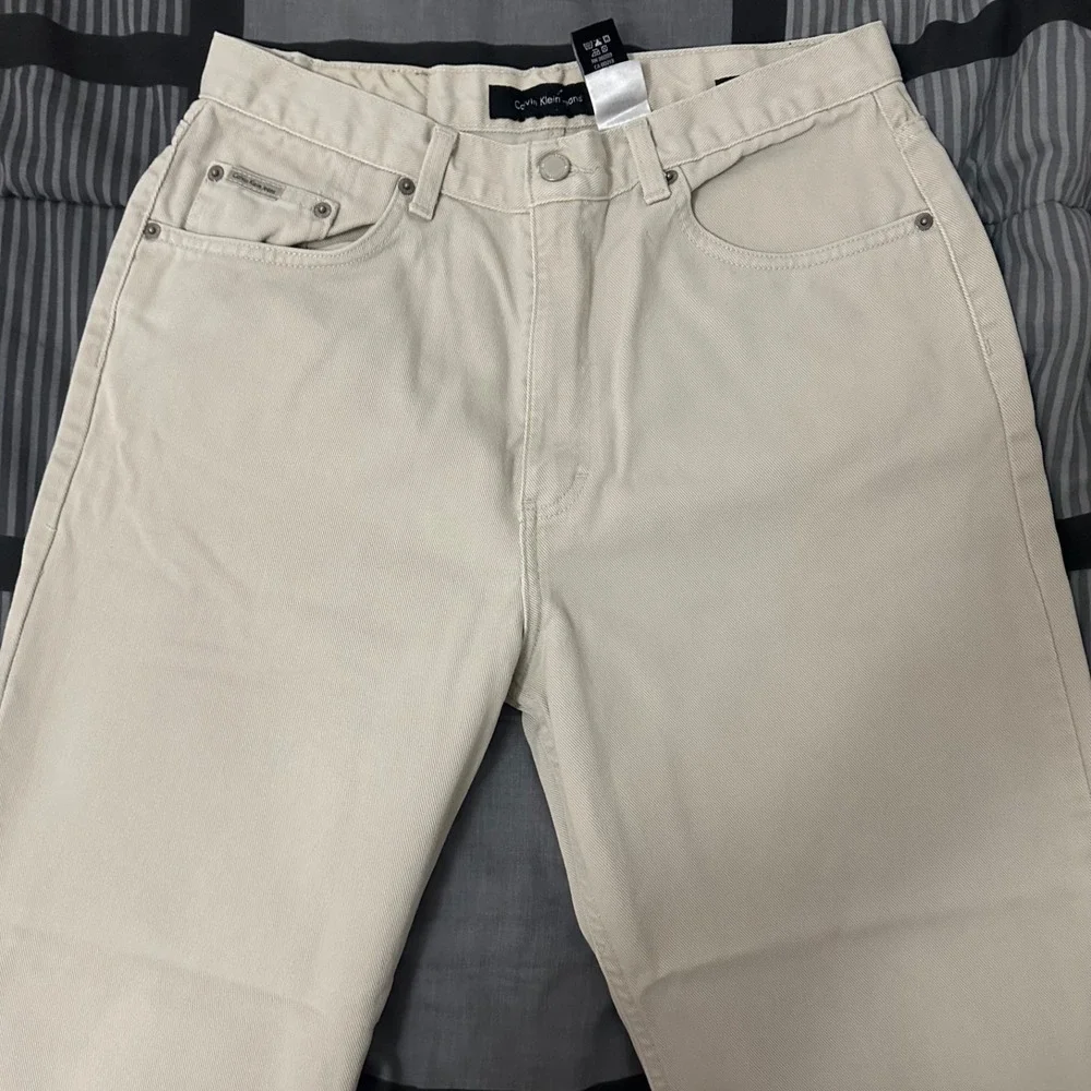 Calvin Klein Jeans Mens 34x32 Easy Fit New Oyster Cotton Denim